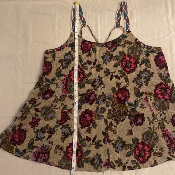 Kori Floral Tie-Back Tank - Picture 7 of 10